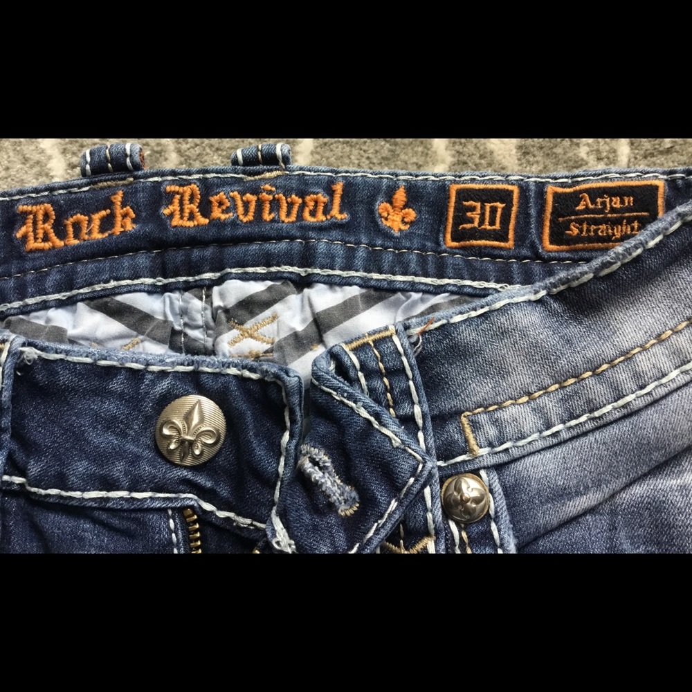 Rock Revival men’s jeans purchased at buckle well cared for / Arjan  Straight